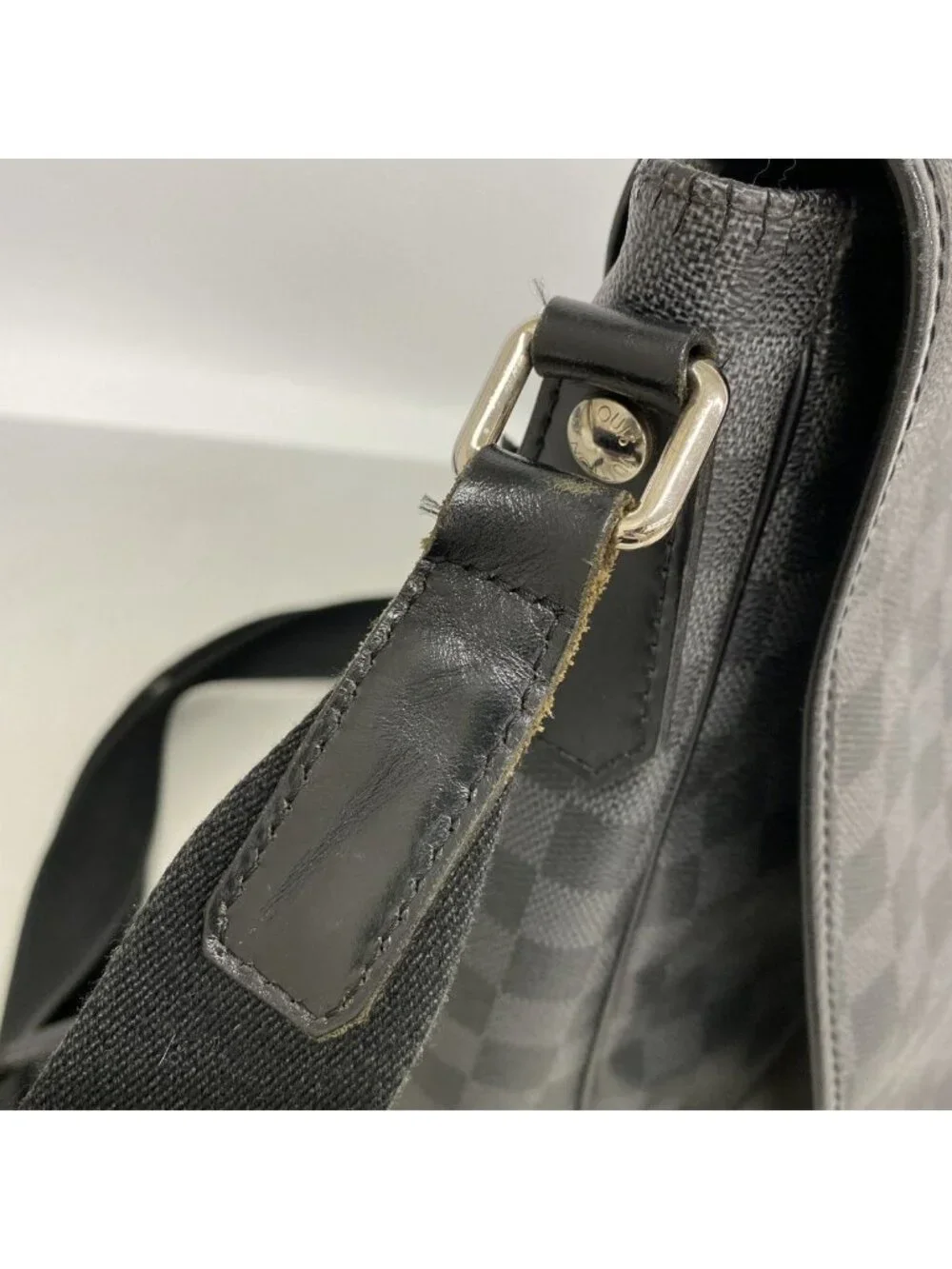 Louis Vuitton Shoulder Bag Damier Graphite Daniel MM Gray Black